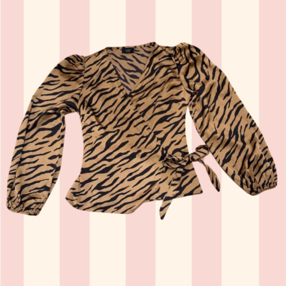VICI animal Print Wrap Top